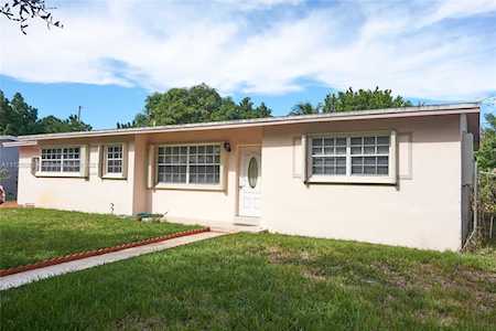 4031 NW 191st St Miami Gardens, FL 33055