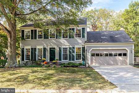 29 Westmoreland Dr Sterling, VA 20165