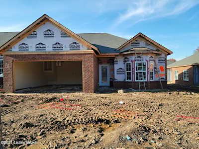 7304 Autumn Trace Dr #101 Louisville, KY 40214