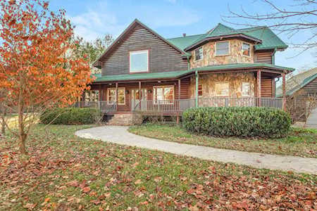 2696 Barfield Rd Murfreesboro, TN 37128