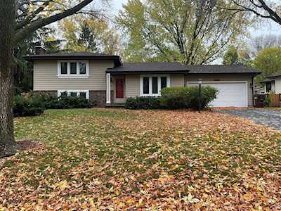 10905 39th Avenue N Plymouth, MN 55441