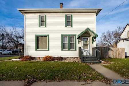 230 W 2Nd St Canton, SD 57013