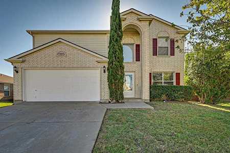 1302 Anglican Drive Arlington, TX 76002