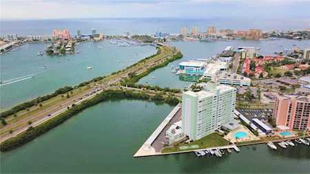 31 Island WAY #209 Clearwater, FL 33767