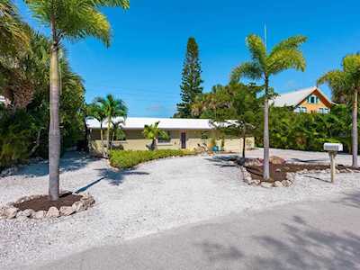 431 Avenida De Mayo Sarasota, FL 34242