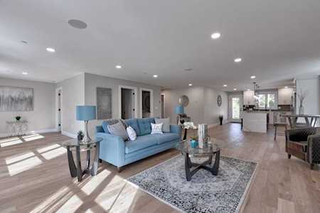 97 N Main St #14 Middleton, MA 01949