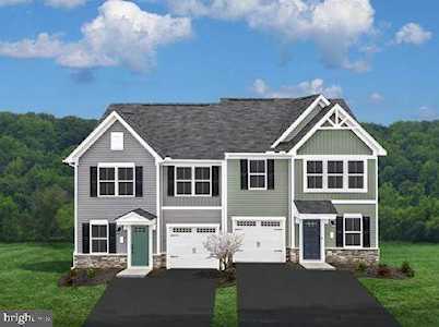 2222 Blantons Rd Martinsburg, WV 25405