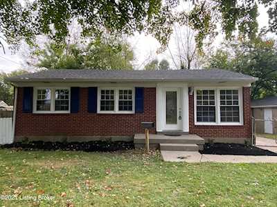 7915 Conifer Dr Louisville, KY 40258