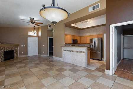 3545 Cactus Shadow St #203 Las Vegas, NV 89129