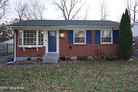 8202 Cris Dr Louisville, KY 40291