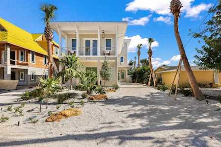 233 Willow Ave Anna Maria, FL 34216