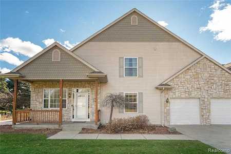 606 Fenton Commons Lane Fenton, MI 48430
