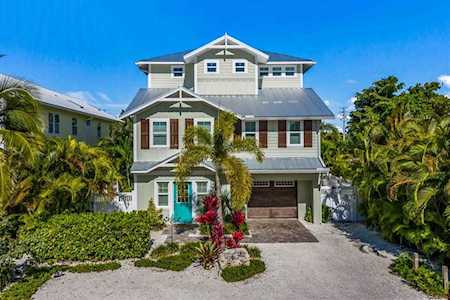 704 Gladiolus St Anna Maria, FL 34216