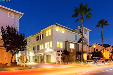 1902 Northshore Dr Richmond, CA 94804