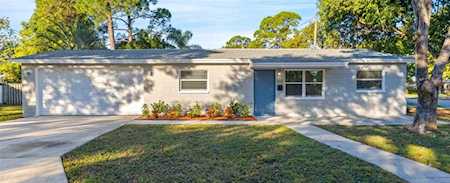 270 SW Lincoln CIRCLE N St. Petersburg, FL 33703