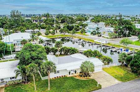 501 74th St Holmes Beach, FL 34217