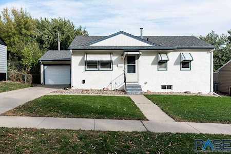1312 S Annway Dr Sioux Falls, SD 57103