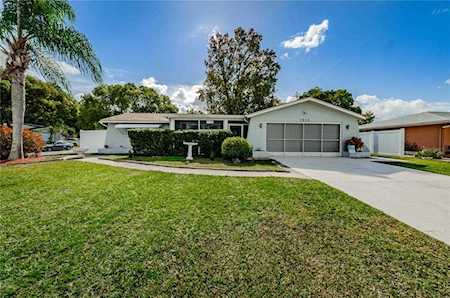 7932 Cherrytree Ln New Port Richey, FL 34653