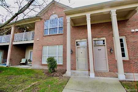 14107 Chesapeake Circle Commerce Twp, MI 48390