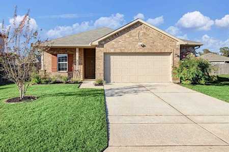3211 Lauren Oaks Ln Humble, TX 77396