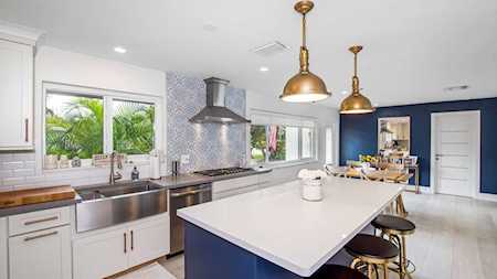 4431 NE 18 Avenue Oakland Park, FL 33334