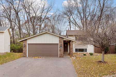 15091 Summerhill Drive Eden Prairie, MN 55346