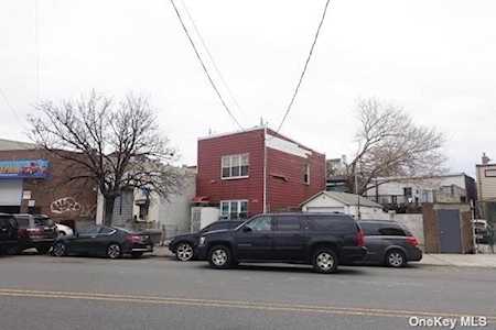 52-25 Van Dam Street Long Island City, NY 11101
