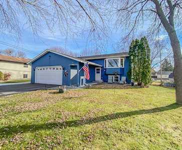 16300 Fishing Way W Lakeville, MN 55068