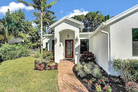 245 NE 9th Street Delray Beach, FL 33444