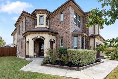 940 Easton DR San Marcos, TX 78666