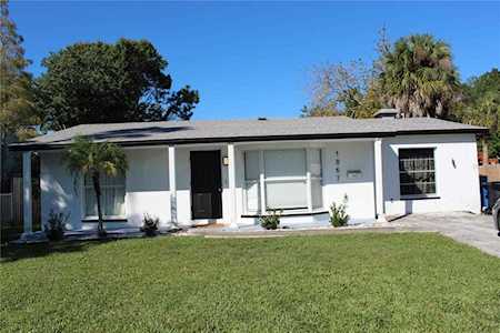 1867 Oregon Ave NE St. Petersburg, FL 33703