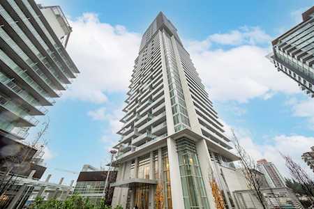 567 Clarke Road #3301 Coquitlam, BC V3J 3X4