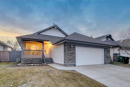 13237 Bonaventure Dr SE Calgary, AB T2J 7E9