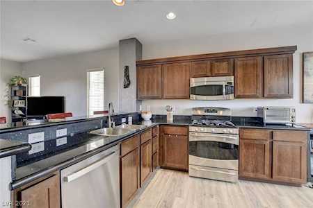 9848 Lime Tree St Las Vegas, NV 89178