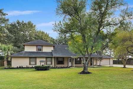 17115 Lost Cypress Dr Cypress, TX 77429