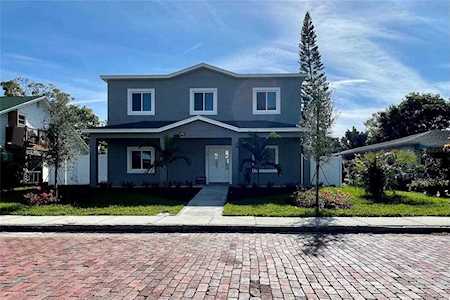511 Cleveland Ave Largo, FL 33770