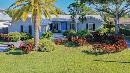 648 Poinsettia Rd Belleair, FL 33756