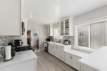4226 Los Coyotes Diagonal Lakewood, CA 90713