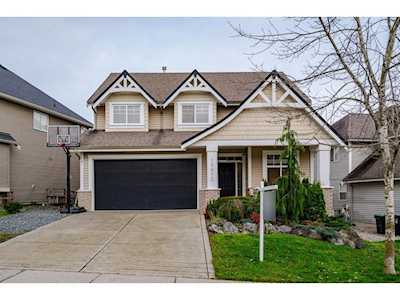 19673 69 Avenue Langley, BC V2Y 3A6