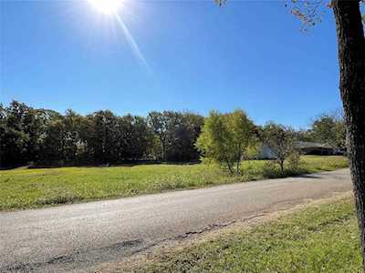 2250 Stella Street Burleson, TX 76028