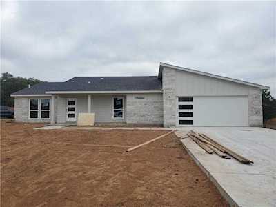 2105 Valley Forge CV Lago Vista, TX 78645