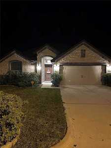 9023 S Comanche Circle Willis, TX 77378