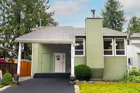 11716 N Wildwood Crescent Pitt Meadows, BC V3Y 1L8