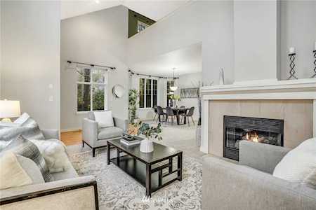 6698 161st Ave SE #A Bellevue, WA 98006