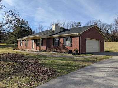 1511 Country Creek Dr Georgetown, IN 47150