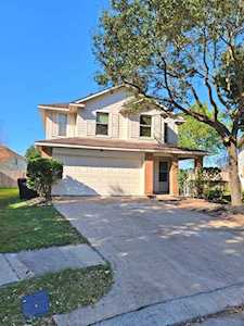 19126 Brownstone Mills Dr Cypress, TX 77433