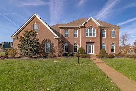 2155 Lakes Edge Drive Newburgh, IN 47630