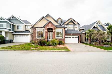 15013 59A Avenue Surrey, BC V3S 3T3