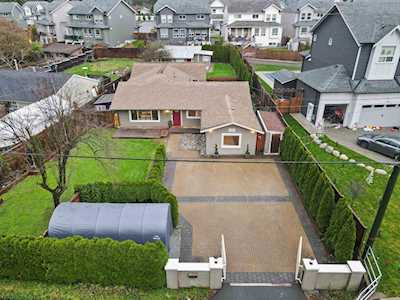 24055 Fern Crescent Maple Ridge, BC V4R 2S1
