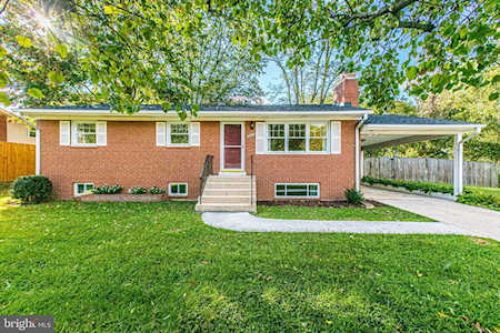 5604 Justis Place Alexandria, VA 22310